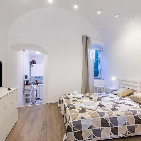 Palma Cabin Renovated Apartment Old Town - Happy Rentals Appartement San Remo